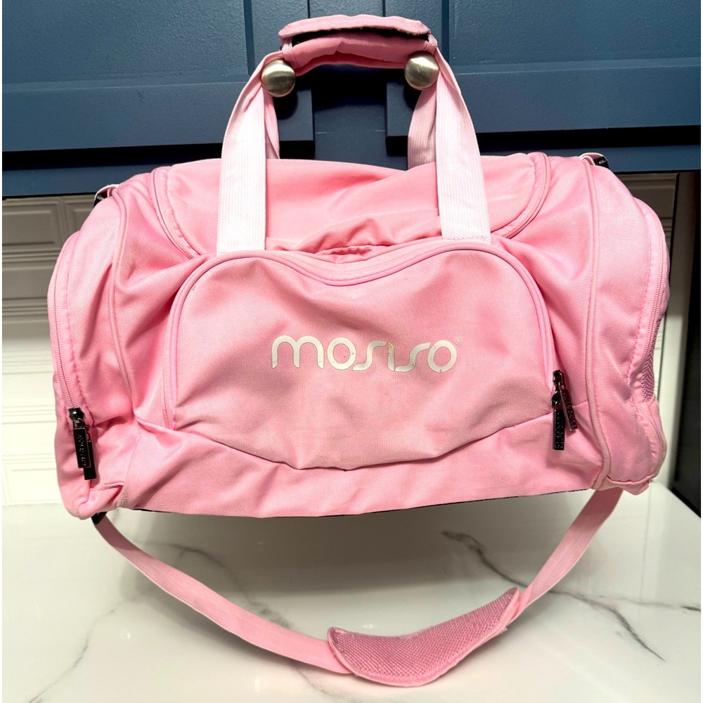 🎀 $10 or 3 / $25 🛍️ Large Pink Mosiso Gym Bag. Durable, lightweight